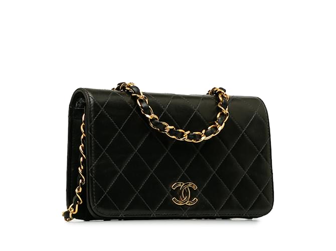 Schwarze Chanel CC-Umschlagtasche aus gestepptem Leder  ref.1213328