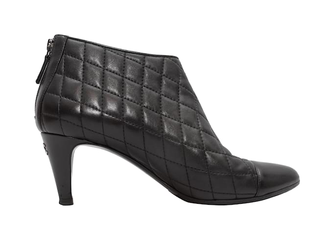 Black Chanel Quilted Leather Cap-Toe Ankle Boots FR 40  ref.1213515