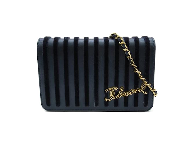 Chanel Umhängetasche aus Samt mit Streifen und Kette Blau Leder Kalbähnliches Kalb  ref.1213980