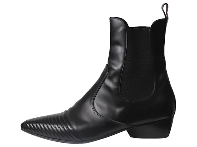 Louis Vuitton Black ankle boots with branded pulls at back - size EU 38.5 Leather  ref.1214010