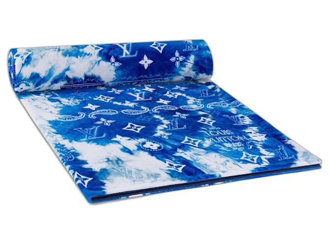 Louis Vuitton LV Beach towel bandana print Blue Cloth  ref.1214349