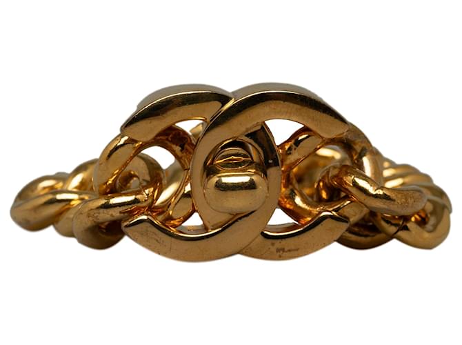 Chanel Gold CC Turn Lock Armband Golden Metall Vergoldet  ref.1215741