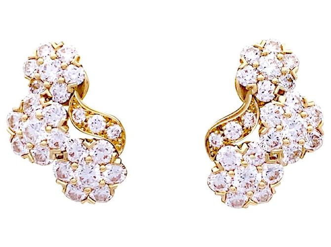 Autre Marque Brincos Van Cleef & Arpels “Snowflake” em ouro amarelo, diamantes.  ref.1216046