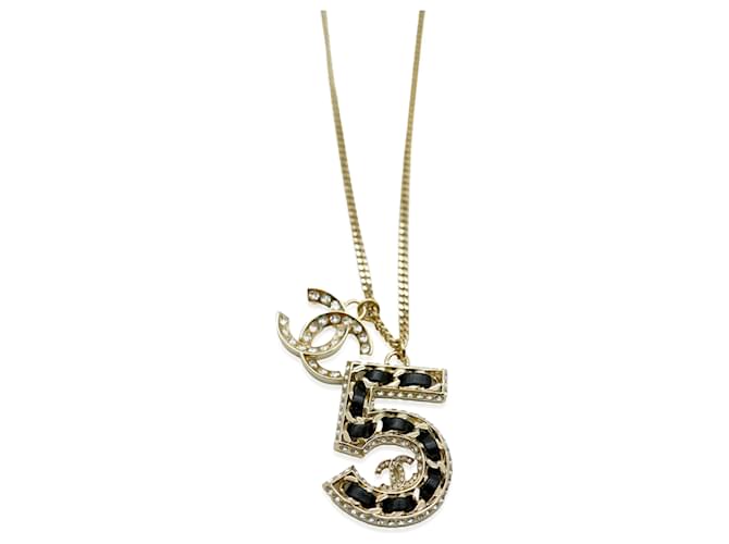Chanel 2023 NO.5 Woven Chain Pendant WIth Strass CC And Leather Gold Plated Gold-plated  ref.1216549