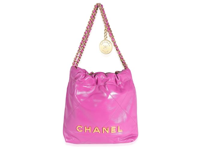 Chanel Couro de bezerro acolchoado roxo brilhante Mini Chanel 22 Vagabundo  ref.1216641
