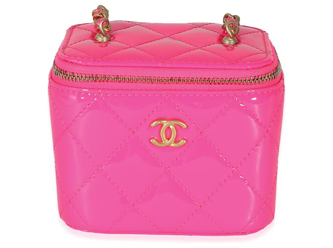 Vanity Mini beauty case Chanel trapuntato in vernice rosa neon Crush con perle Pelle verniciata  ref.1216644