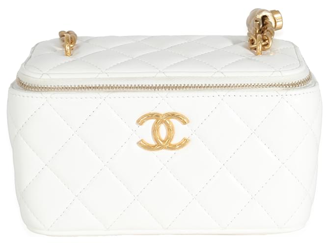 Chanel White Quilted calf leather Long Vanity Case  ref.1216688