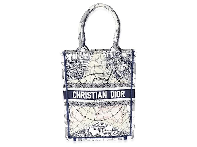 Bolsa de livro vertical em tela bordada azul branca Christian Dior Branco Bege Lona  ref.1216718