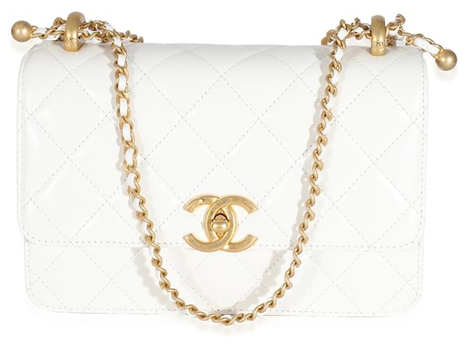 Timeless Chanel 24C Weiße Mini-Tasche mit Überschlag und perfekter Passform aus gestepptem Kalbsleder  ref.1216726