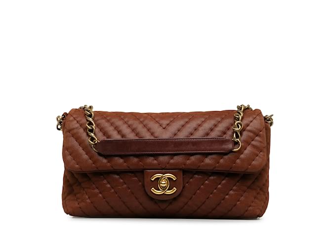 Brown Chanel Surpique Chevron Flap Bag Cuir Marron  ref.1218019