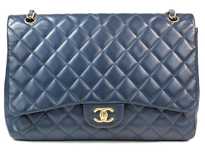 Chanel Handbags Navy blue Leather  ref.1218097