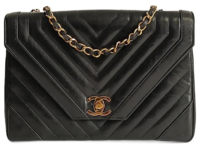 Bolsa de ombro Chanel vintage com ponto em V de couro preto  ref.1218159