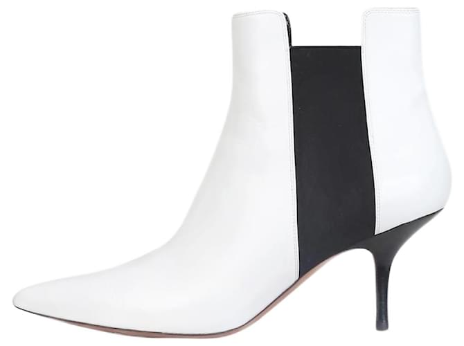 Céline Botines de piel blanca con punta en punta - talla UE 38 Blanco Cuero  ref.1218289