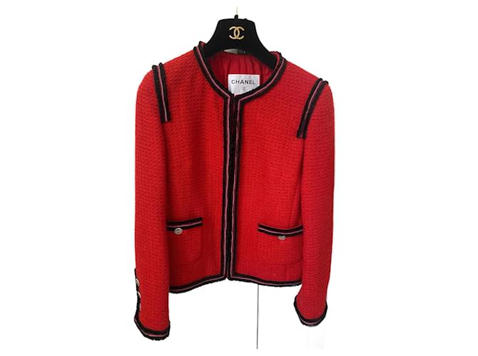 Chanel Jackets Red Wool  ref.1218334