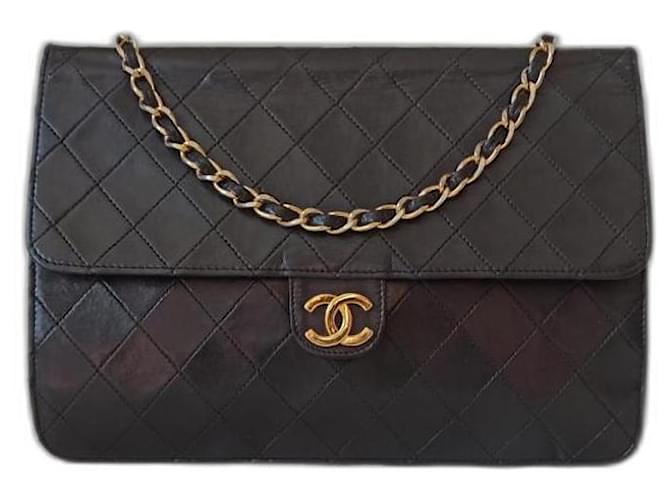 Chanel Handtaschen Schwarz Leder  ref.1218474