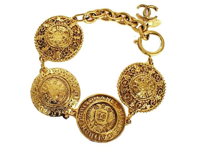 Chanel Dorado Chapado en oro  ref.1219177