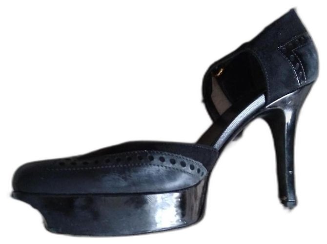 Gucci Black Leather Slingback Pumps Platform Square Toe