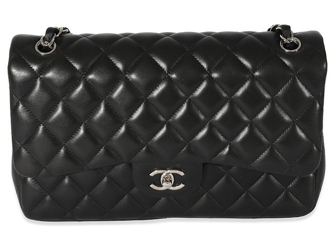 Timeless Patella foderata classica in pelle di agnello trapuntata nera Chanel Nero