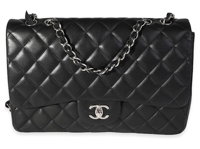 Timeless Bolsa Chanel Black acolchoada pele de cordeiro Jumbo Classic com aba simples Preto Couro  ref.1221091