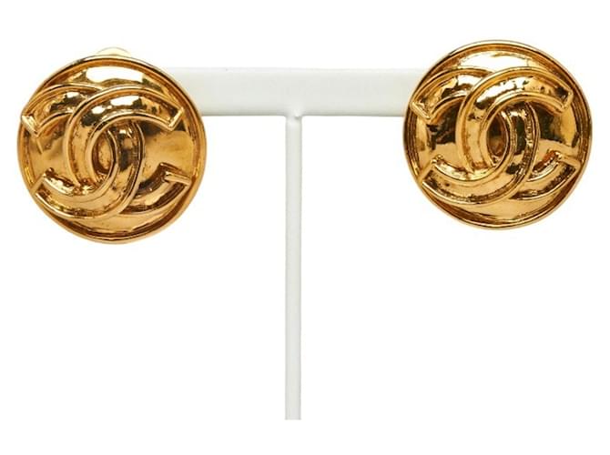 Timeless Chanel Logo CC Dourado Banhado a ouro  ref.1221273