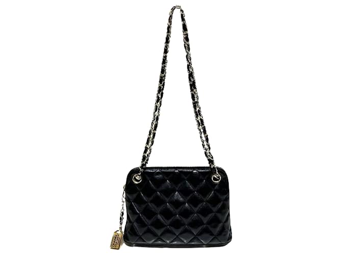 Timeless Chanel Matelassé Black Leather  ref.1221858