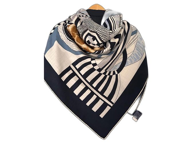 Shawl 140 The imaginary Hermès saddle Eggshell Navy blue Camel