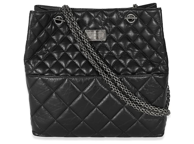 Chanel Black calf leather Tall 2.55 Reissue Tote  ref.1222887