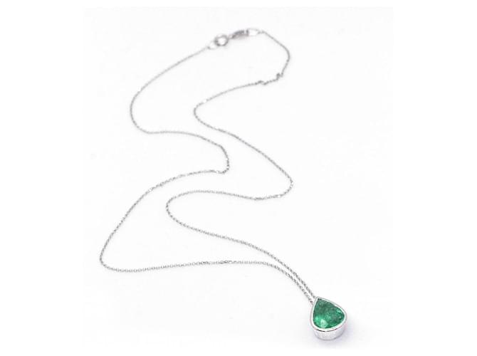 Autre Marque Gold Necklace with Colombian Emerald. Dark green White gold  ref.1223374