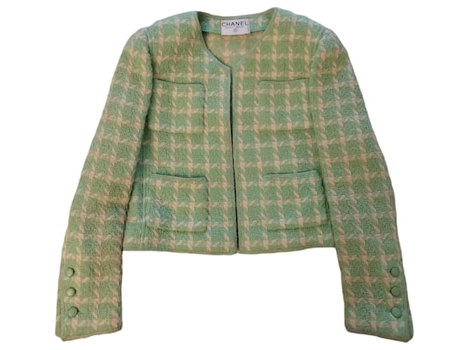 Chaqueta CHANEL de lana verde. 96PAG  ref.1223513