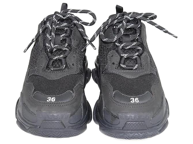 Balenciaga Black Triple S Sneakers Leather  ref.1223583