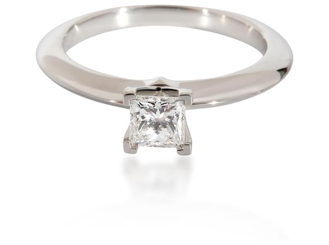 TIFFANY & CO. Bague de fiançailles diamant taille princesse en platine F VVS2 0.32 ct  ref.1223662