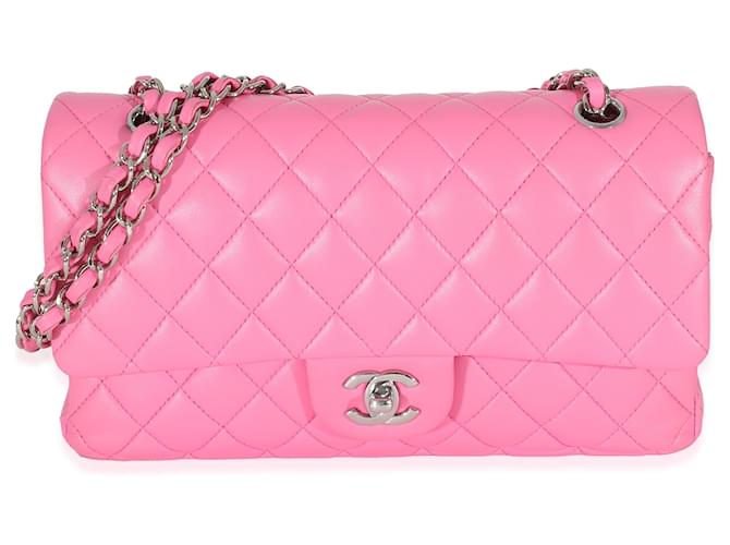 Bolso con solapa forrado clásico mediano de piel de cordero acolchado rosa Chanel Cuero  ref.1223680