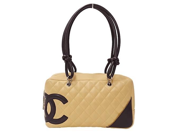 Timeless Chanel Bege Couro  ref.1224059