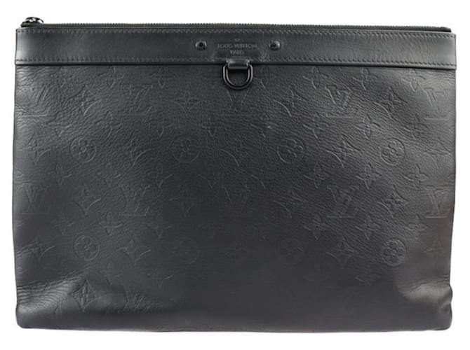 Louis Vuitton Discovery Black Leather  ref.1224087