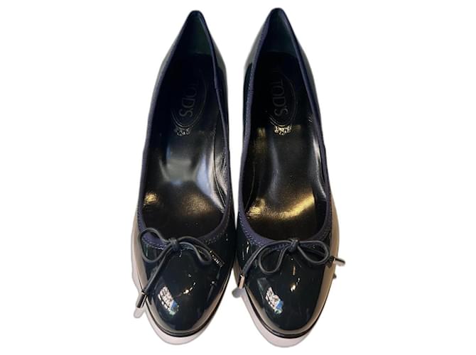 Tod's Heeled shoes Blue Patent leather  ref.1224956