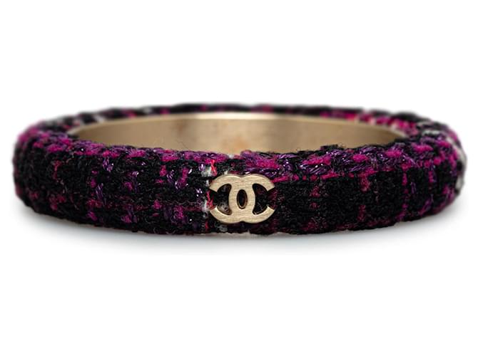 Bracciale rigido Chanel in tweed viola con logo CC Porpora Panno  ref.1225694