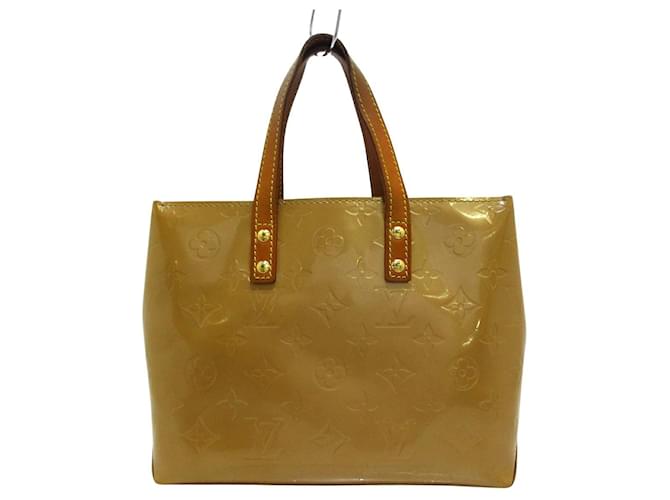 Louis Vuitton Reade Yellow Patent leather  ref.1226220