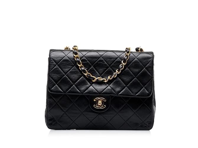 CHANEL Handbags Timeless/classique Black Linen  ref.1226973