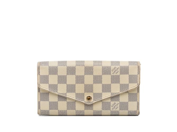 Sarah Louis Vuitton Wallets White Leather  ref.1227182