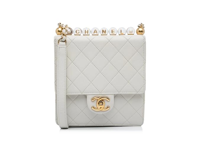 CHANEL Handbags Other White Leather  ref.1227199