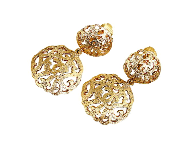 Chanel earrings Golden Metal  ref.1227240