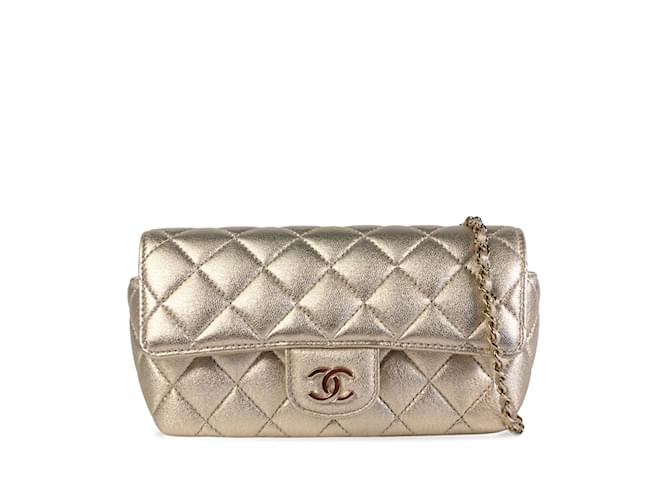 CHANEL Handbags Timeless/classique Golden Leather  ref.1227396