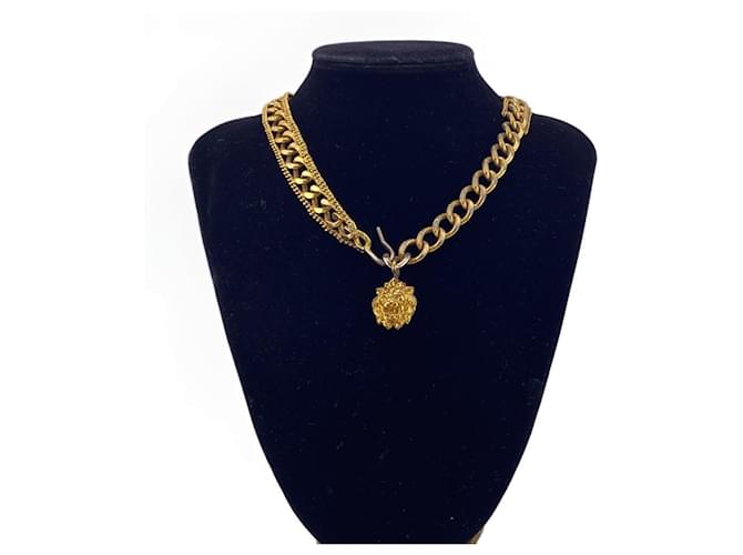 Timeless Chanel Dorado Chapado en oro  ref.1227421