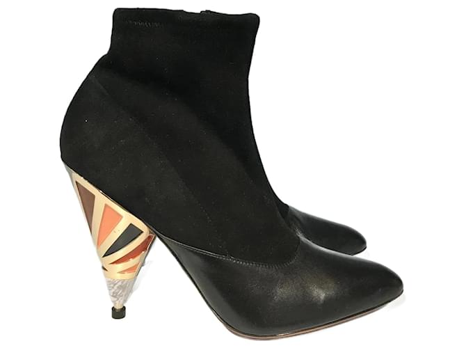 GIVENCHY  Ankle boots T.eu 38 leather Black  ref.1227580