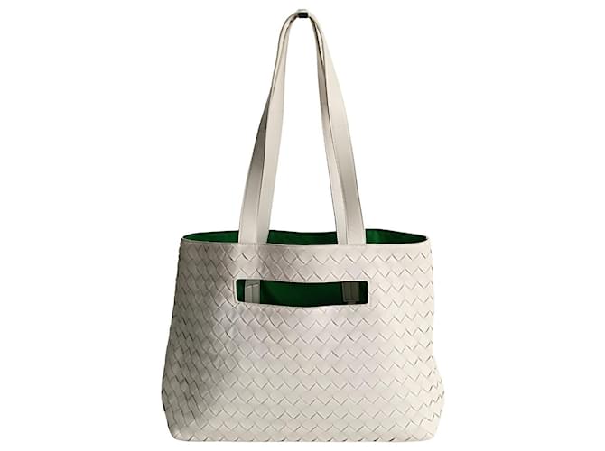 Bottega Veneta woven maxi shopper bag in white leather  ref.1227732