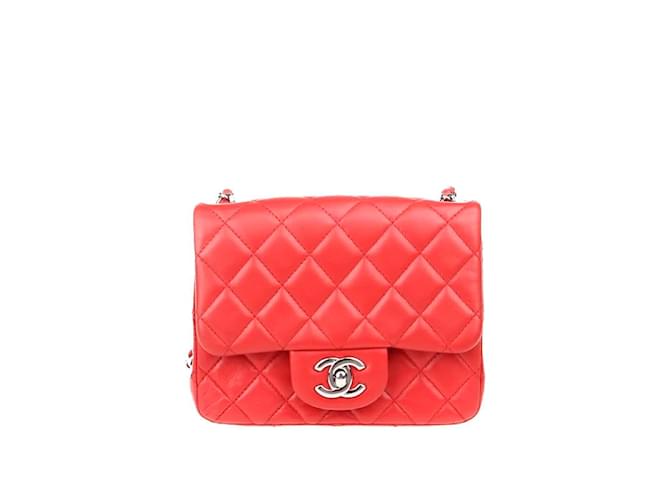 Chanel Klassische Mini-Überschlagtasche aus gestepptem Leder Orange  ref.1227736