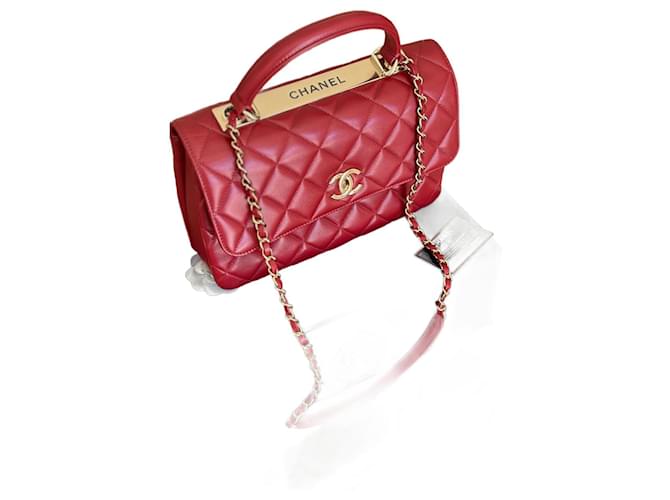 Trendy CC Chanel Bolsos de mano Roja Cuero  ref.1227833