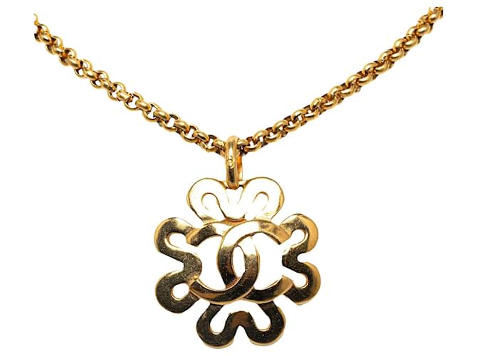 Chanel Gold CC Pendant Necklace Golden Metal Gold-plated  ref.1227839