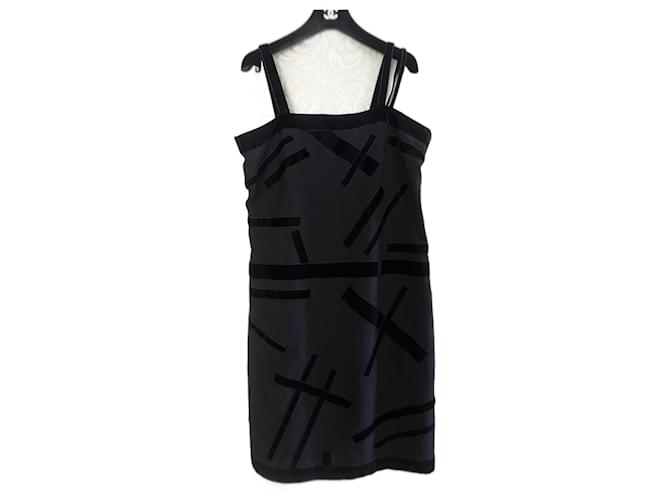 Chanel Dresses Black Wool  ref.1228201
