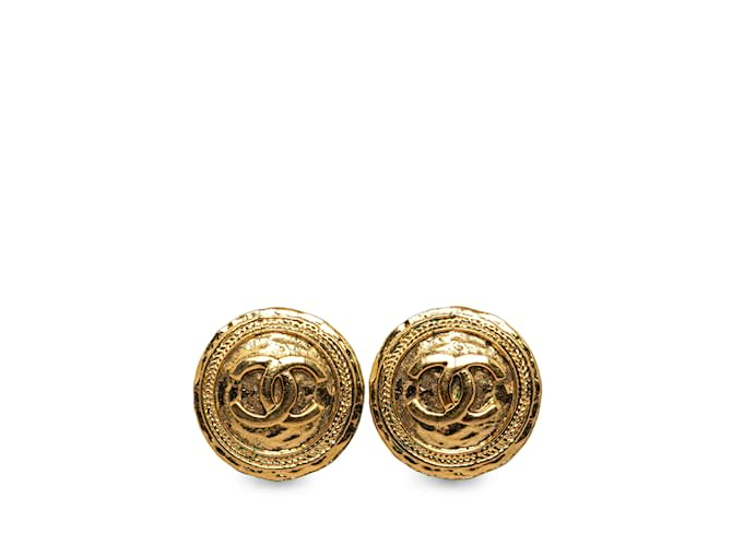 Gold Chanel CC Clip On Earrings Golden Gold-plated  ref.1228236